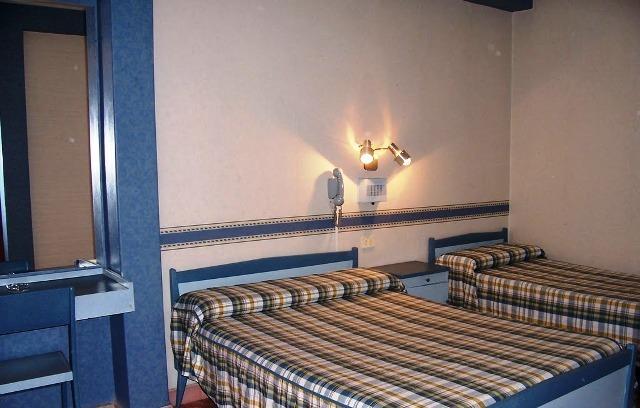 Monte Carlo Hotel Villa Carlos Paz Habitación foto